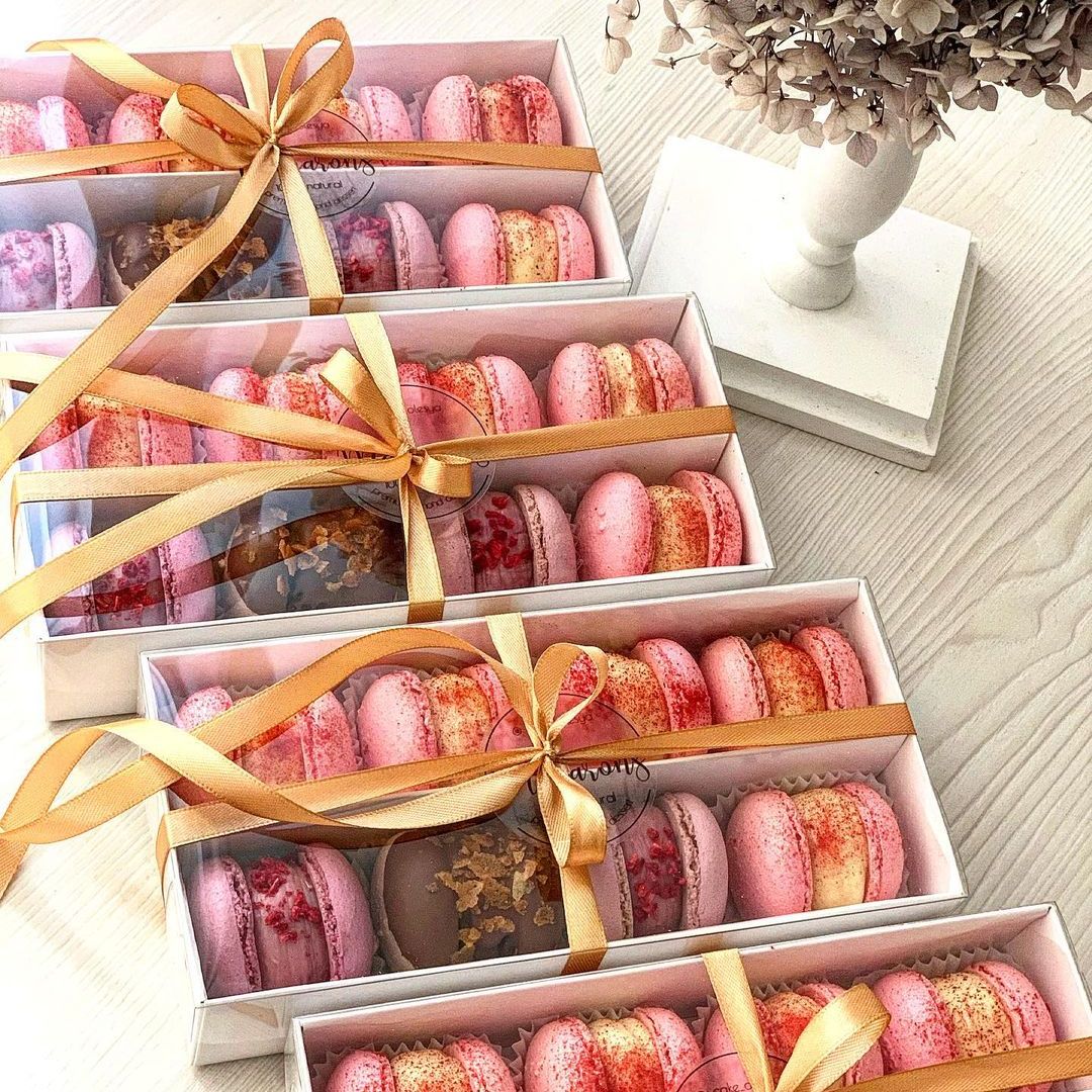 Przezroczyste pudełko na makaroniki