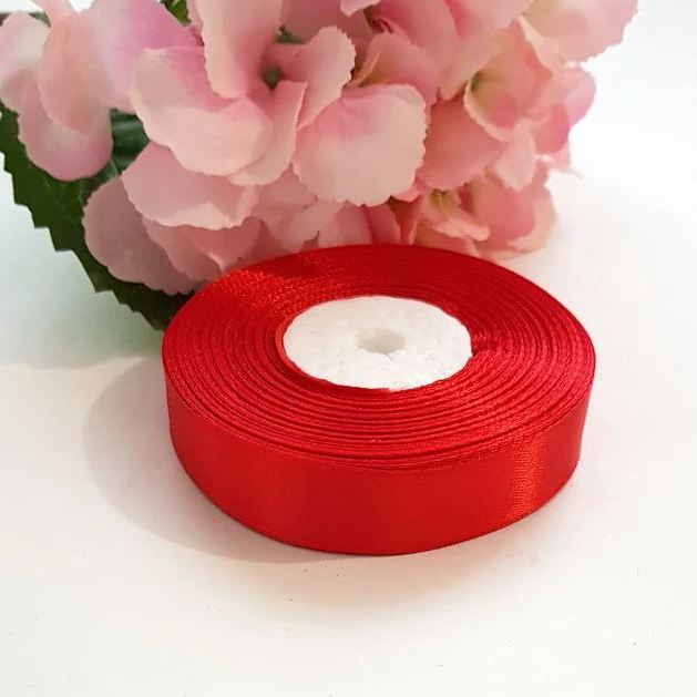 Wstążka satynowa 2 cm Czerwona, rolka 33 m