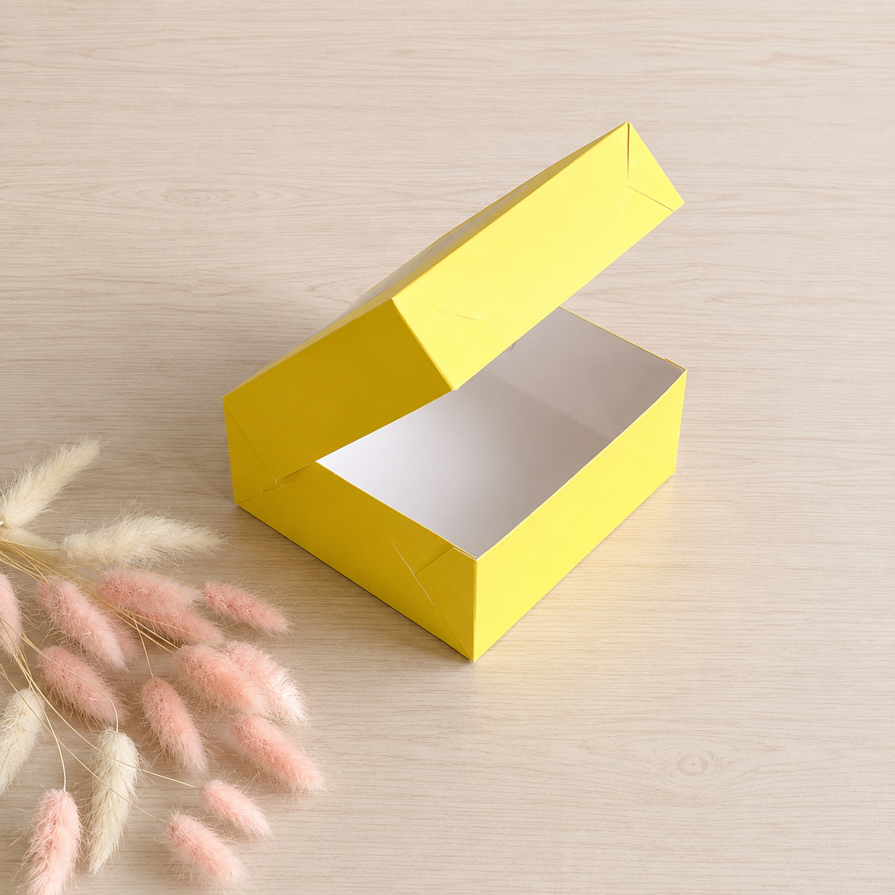 Pudełko na deser 13×13×6 cm z okienkiem, Żółte – 5 szt.