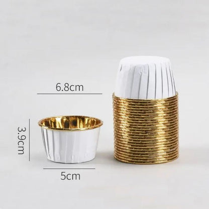 Papilotki do muffin / babeczek – 25 sztuk – Białe/złote