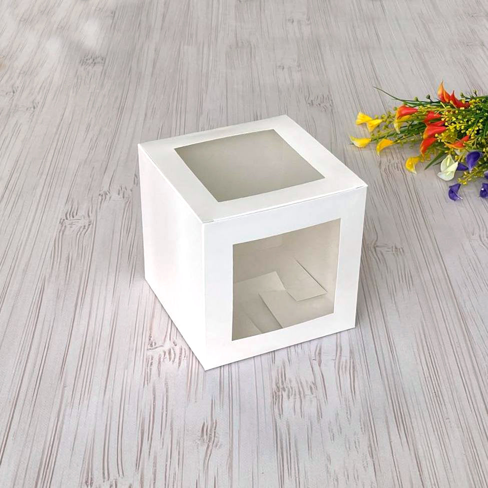 Pudełko z okienkiem 15×15×15 cm na babkę wielkanocną i domek piernikowy, 5 szt.