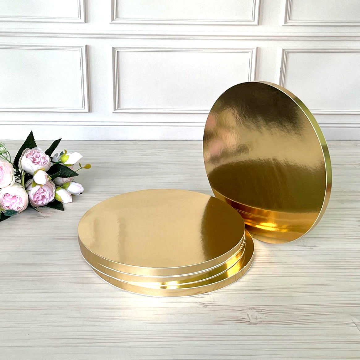 podkład pod tort złote