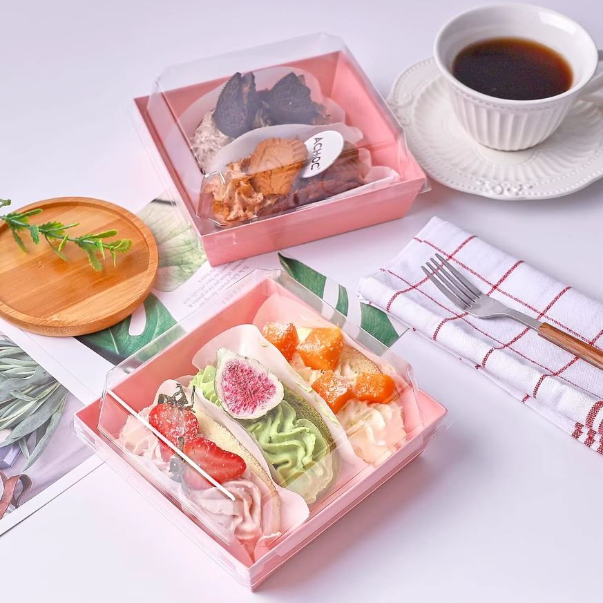 Pudełko na desery z przezroczystą kopułką, 12×11×6,5 cm, różowe, laminowany karton, 10 szt.