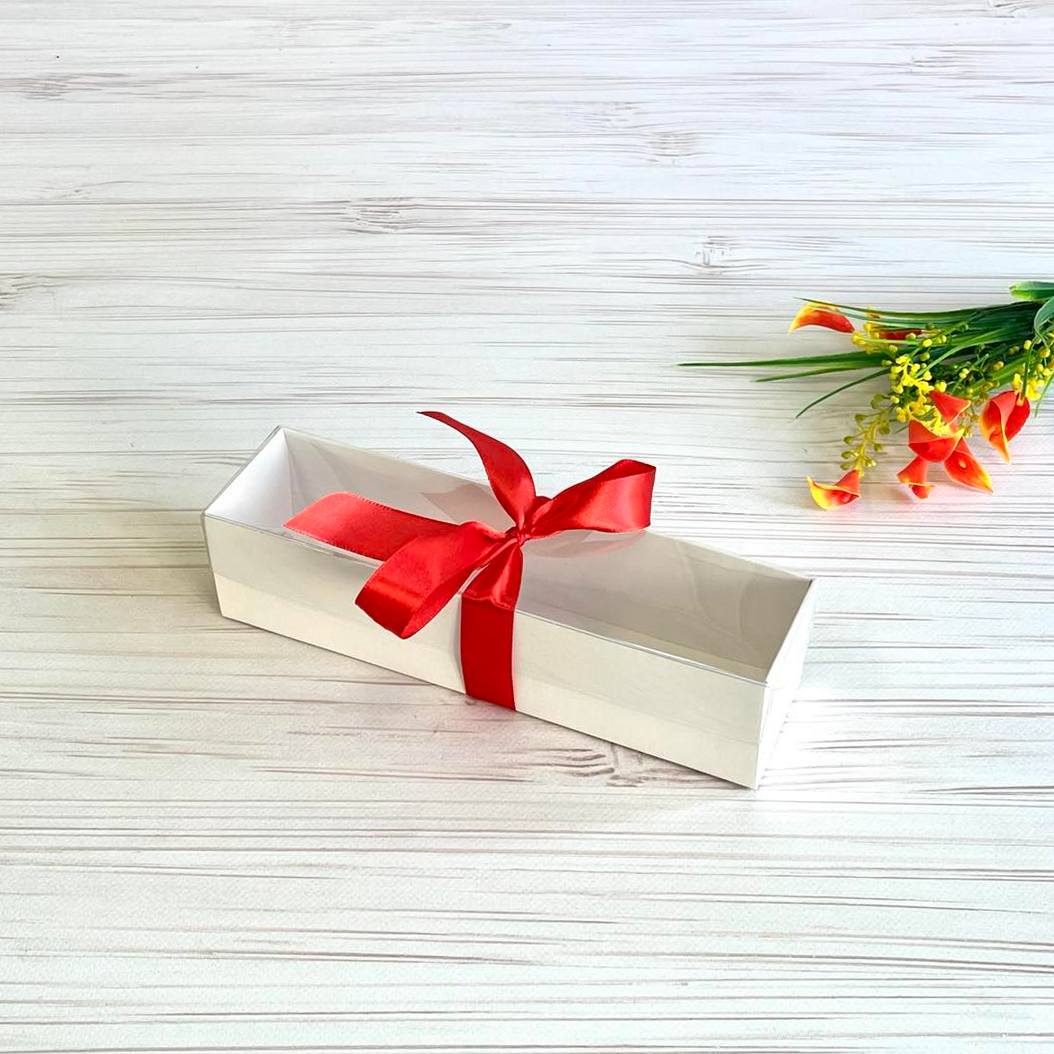 Przezroczyste pudełko na makaroniki