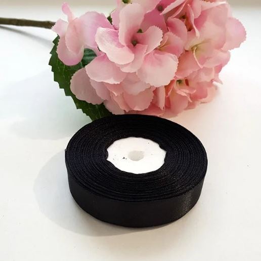 Wstążka satynowa 2 cm Czarny, rolka 33 m