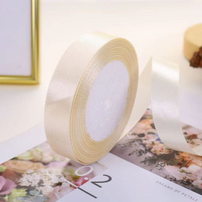 Wstążka satynowa 2 cm kolor Kremowy, rolka 33 m