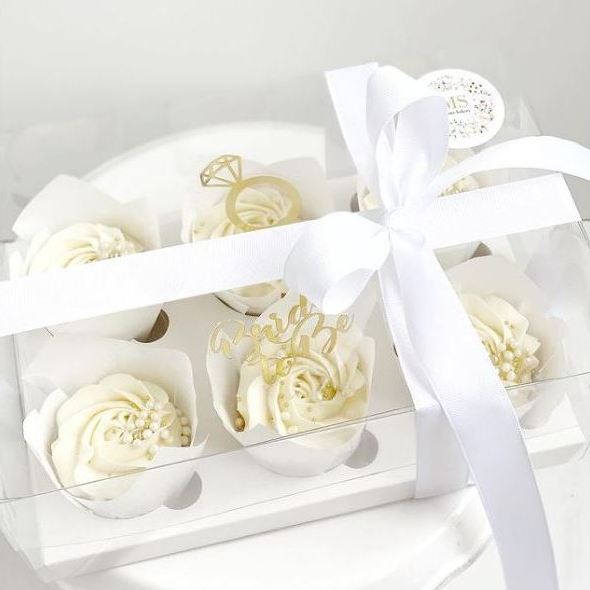 Przezroczyste pudełko na babeczki