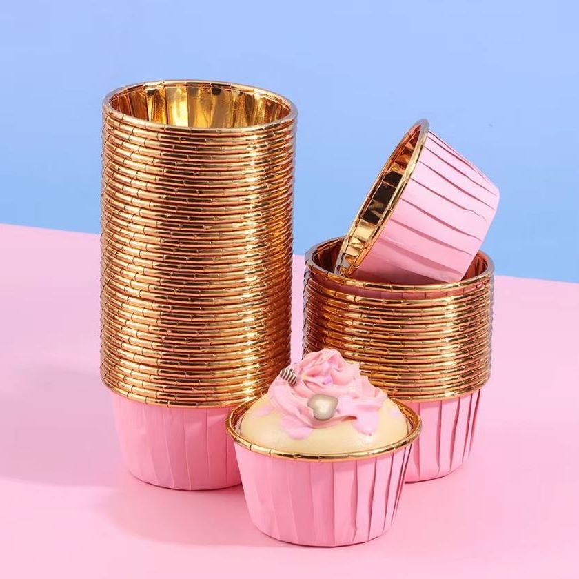 Papilotki do muffin / babeczek – 25 sztuk – Różowe/złote