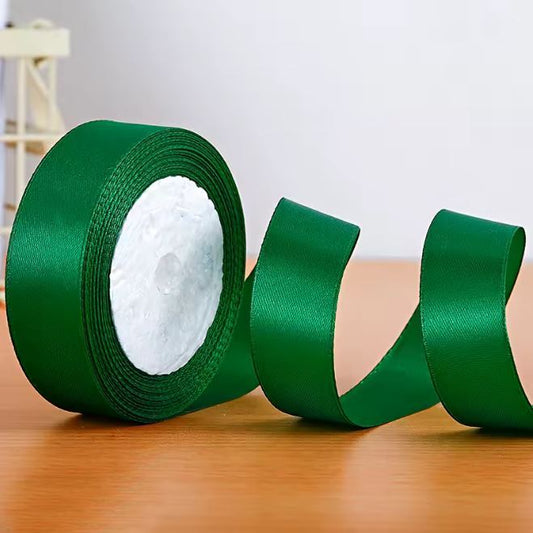 Wstążka satynowa 2 cm Szmaragd, rolka 33 m