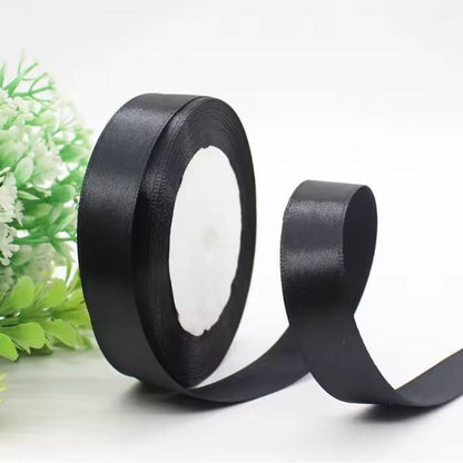 Wstążka satynowa 2 cm Czarny, rolka 33 m