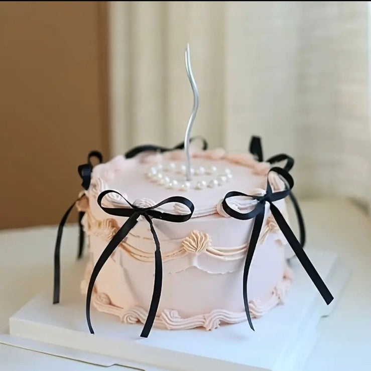 Kokardki na tort – czarne, satynowe (5 sztuk)