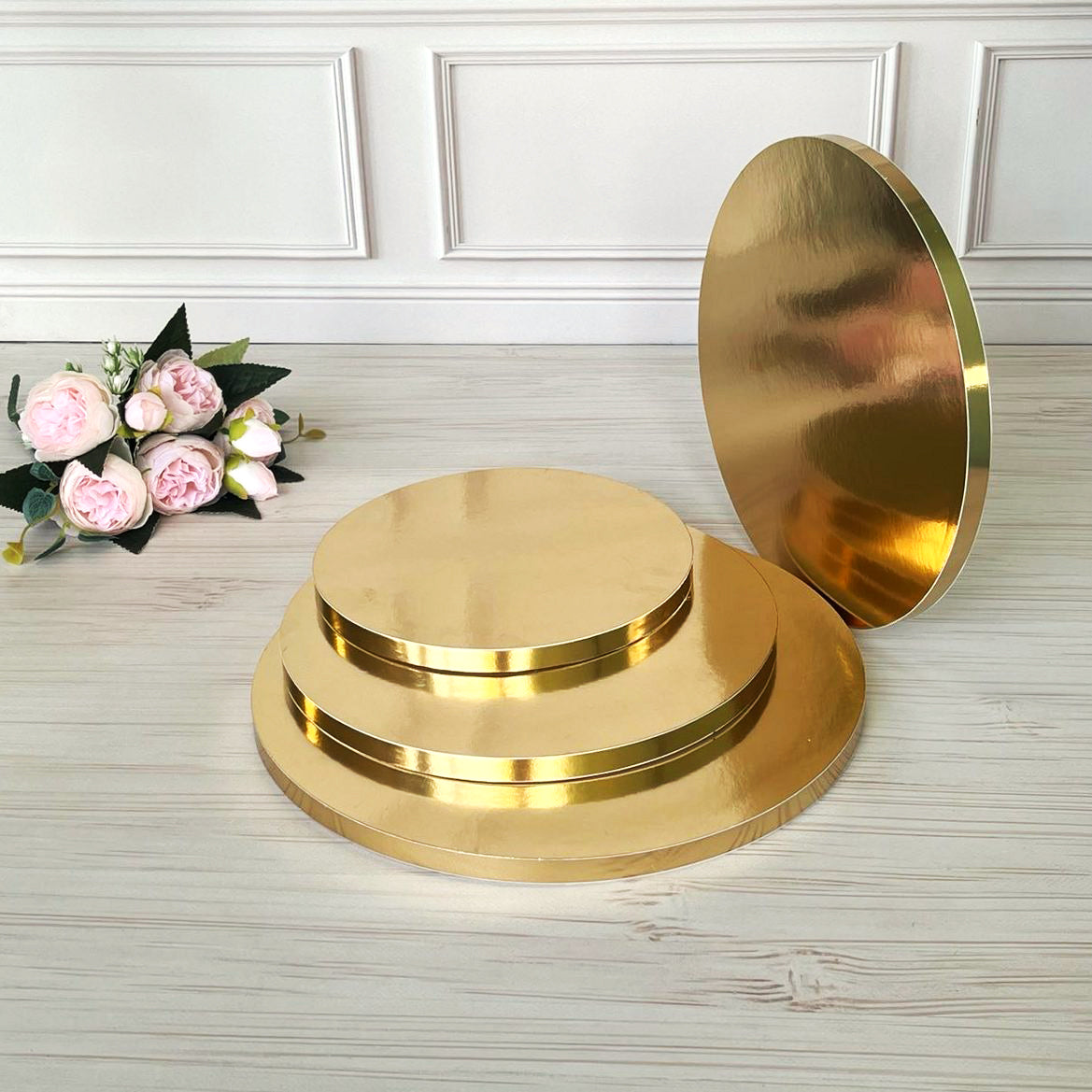 podkład pod tort złote